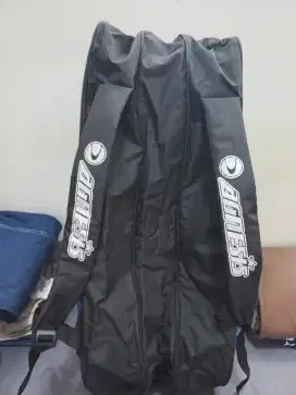 Tas raket besar