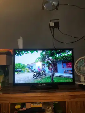 SONY Bravia LED Dolby Stereo - 24 inch