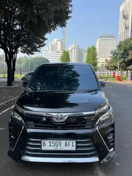 Toyota Voxy 2018 Bensin