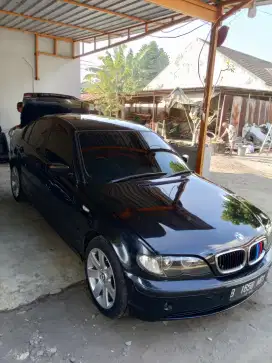 BMW E46 black on black