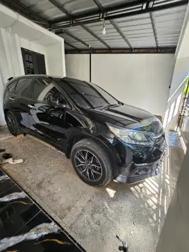 Dijual mobil CRV 2014 manual SS lengkap  suap pakai