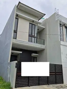 HUNIAN NYAMAN & AMAN Rumah 2 Lantai Pondok Candra Duku Waru Sidoarjo
