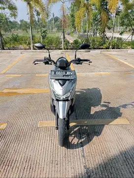 Dijual Motor Honda Beat Street  Silver Edition Limited Injeksi Irit