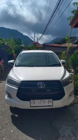 Dijual kijang inova matic 2000cc