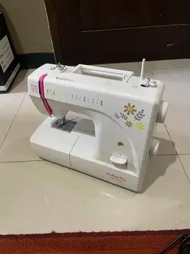 Mesin Jahit Portable Butterfly JH8190A