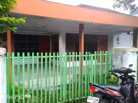 Dijual Murah, Tanah 298m² LB 124m² 4 Kamar, Tulungagung, Karangwaru