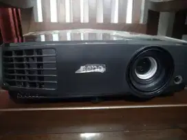Jual proyektor merk BenQ type MS504 2nd