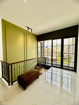 Jual Rumah Baru semi furnish Harga Nego Di BSD tangerang selatan