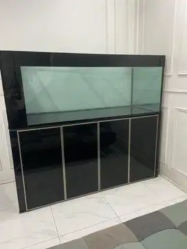 Aquarium jumbo hitam