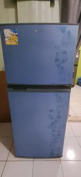 KULKAS SHARP 2 PINTU