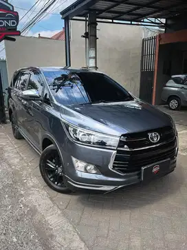 TOYOTA KIJANG INNOVA REBORN VENTURER DIESEL AUTOMATIC SOLAR 2017
