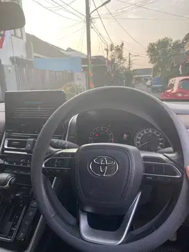 Toyota Kijang Innova 2022 Bensin