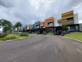 Dijual Rumah Cakep Private Pool, Cluster Mozart Symphonia