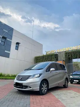 Tdp 7 juta Honda Freed 1.5 PSd AT 2010