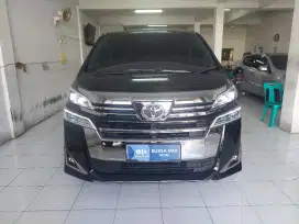 TOYOTA VELLFIRE G 2.5 A/T HITAM