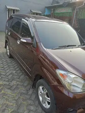 Daihatsu Xenia 2011 Bensin