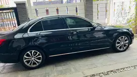 Mercedes-Benz C200 2017 Bensin