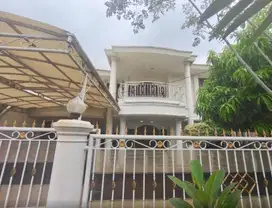 RUMAH MEWAH STRATEGIS DI ERAMAS 2000, CAKUNG, JAKARTA TIMUR