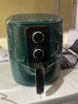 Merk Airfryer ,kapasitas 3.2L wattt 1.200