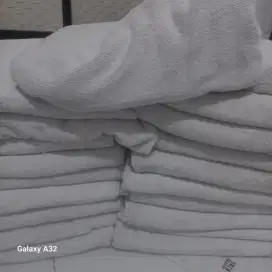 Sarung bantal king koil