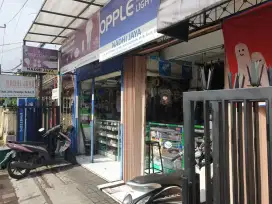 Dibutuhkan Karyawati toko alat listrik dan pertukangan