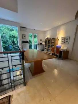 DIJUAL RUMAH MEWAH CANTIK SIAP HUNI DI JL. MULAWARMAN KEBAYORAN BARU J