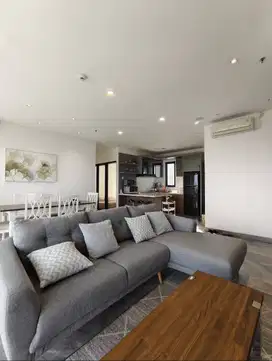 DISEWAKAN APARTEMEN MEWAH FULL FURNISHED GRAHA GOLF 3BR 139m2