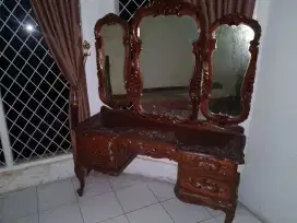 meja rias jati ukiran