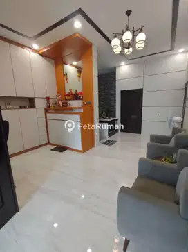 Dijual villa Jl. Mentang Raya - Komp Halton Palace daerah denai