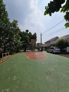 Rumah kokoh halaman Luas di Duren sawit Jakarta timur