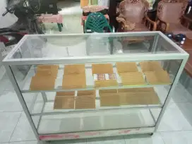 Dijual Steleng Pulsa, Tempat vocer