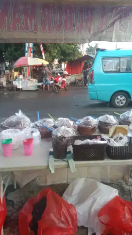 Di butuhkan 1 pegawai wanita