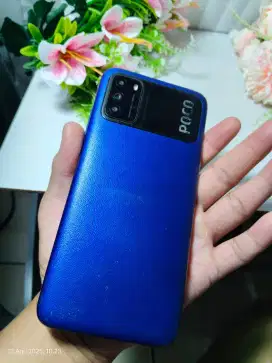 Handphone pocco bekas