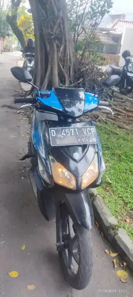 Vario 2008 warna biru