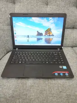 Laptop lenovo super slim, ringan. Sudah pakai ssd