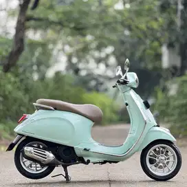 VESPA PIAGGIO PRIMAVERA 150 ABS HIJAU 2021 KM 11K PAJAK PANJANG MULUS