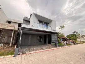 Rumah 2 Lantai Siap Huni Bonus Furnish Dekat RSA UGM