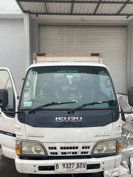 Dijual Mobil Engkel Isuzu Elf NHR55