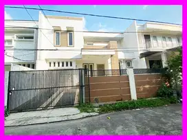 Dhyana Rumah ukuran 11x20m di komplek Green Ville Kebun Jeruk