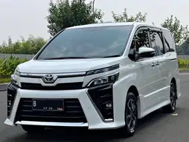 Toyota Voxy 2021 terawat sekali