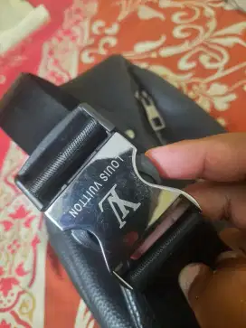 Waisbag LV like new