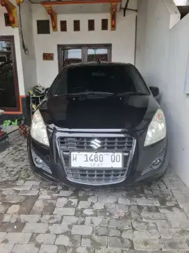 Jual Mobil Suzuki Splash Hitam