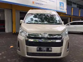 Hi -Ace 2.8 MT diesel Premio Luxury 2020
