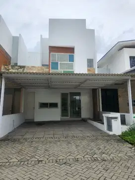 Rumah 2 Lantai Minimalis Royal Residence Wiyung