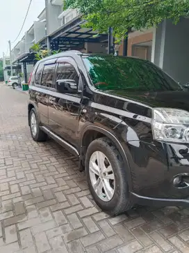 Nissan X-Trail 2012 Bensin