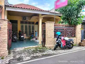 Rumah cantik bangunan kokoh belakang RS Kasih Ibu Solo
