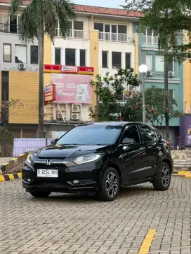 Honda HRV Prestige Matic 2015 Hitam