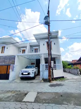 Rumah dijual Murah Dalam Ringroad Jogja, harga 1.1M Dekat Seturan