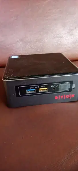 MINI PC INTEL NUC7i3BNH
