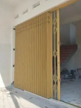 Pintu harmonika